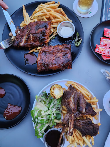 Al Capone's NEWest Mall - Hospitality and gastronomy