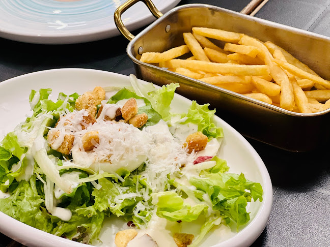 Opinii despre COLLIN’S @ PLQ Mall în Singapore - Hospitality and gastronomy