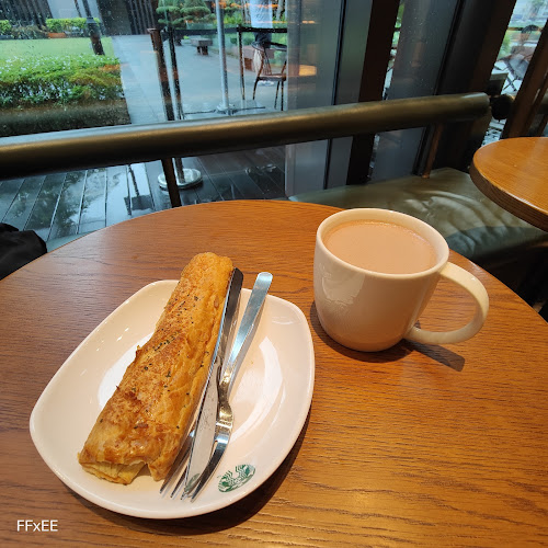 Starbucks Zhongshan Mall - Hospitality and gastronomy