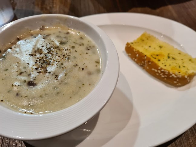 750 Chai Chee Rd, #01-30, Singapore 469000