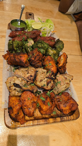 3 Gateway Dr, #02-28 Westgate, Singapore 608532