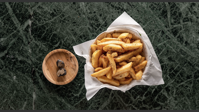 Pano Kato Grill, Pizza & Deli