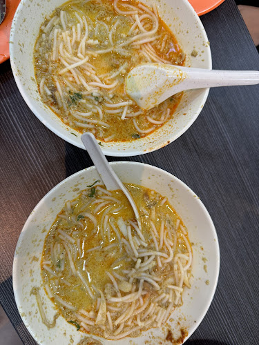 Janggut Laksa @Queensway Shopping Centre - Singapore