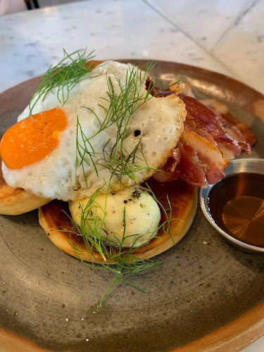 Comentarii opinii despre Common Man Coffee Roasters - Joo Chiat Road