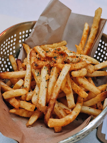 212 Telok Ayer St, Singapore 068645