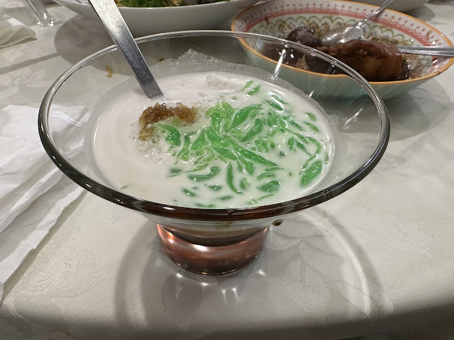 Straits Chinese Nonya Restaurant 土生坊正宗娘惹餐馆 (1953) - Singapore