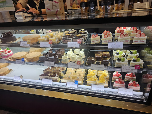 Henri Charpentier - Singapore