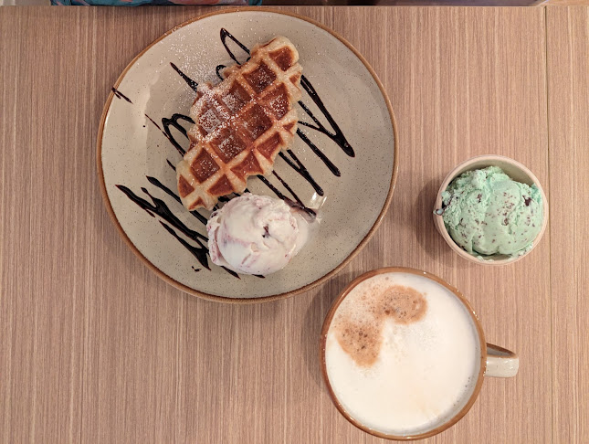 Frosty Owl - Hospitality and gastronomy