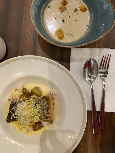 Poulet - VivoCity - Singapore