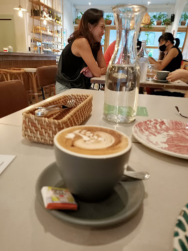 MERCI MARCEL TIONG BAHRU - Singapore