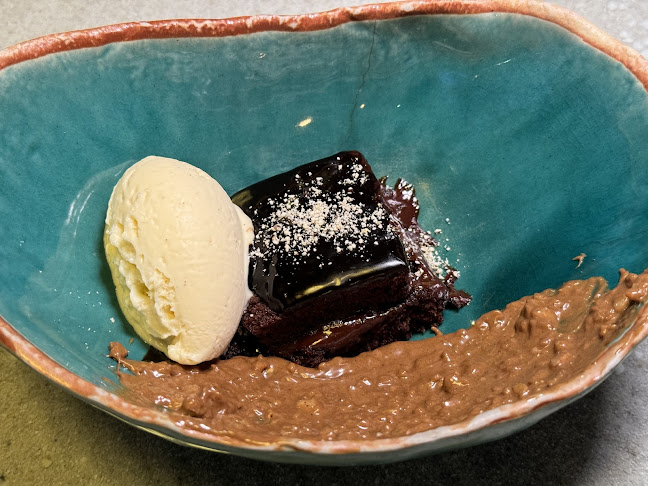 21A Lor Liput, Singapore 277733