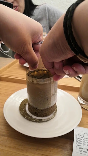 Opinii despre LUNA în Singapore - Hospitality and gastronomy