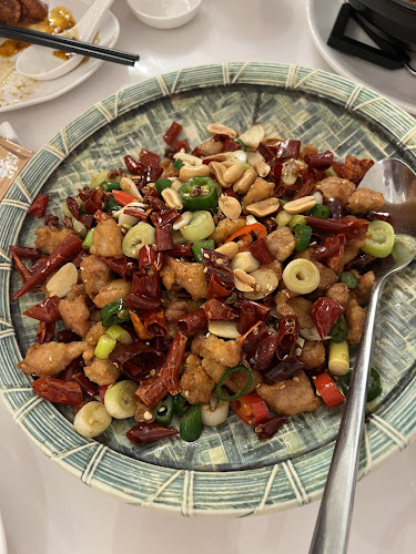 San Ren Xing 三人行 - Thomson Plaza