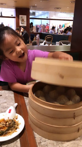 176 Orchard Rd, #02-55, Singapore 238843