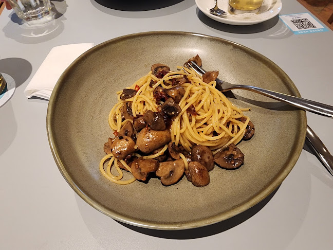 290 Orchard Rd, #01-37 Paragon Shopping Centre, Singapore 238859