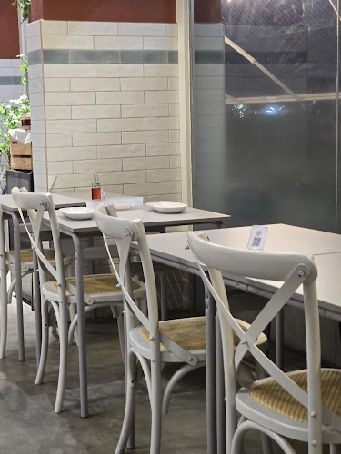 Gusta Sourdough Pizza Co. - Hospitality and gastronomy