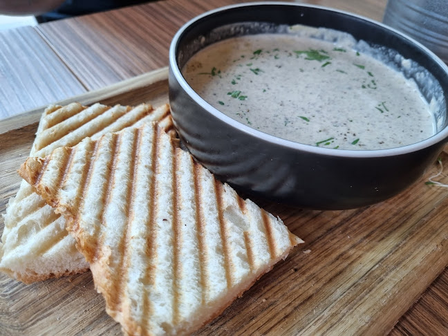 744 Bedok Reservoir Rd, #01-3029 Reservoir Village, Singapore 470744