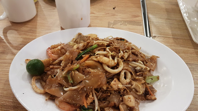 Alfresco Dining Area @ Aranda Country Club, 60 Pasir Ris Dr 3, Singapore 519497