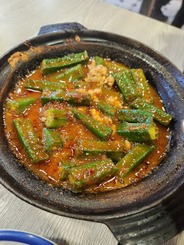 Lau Wang Claypot Delights @ Singpost Centre - Hospitality and gastronomy