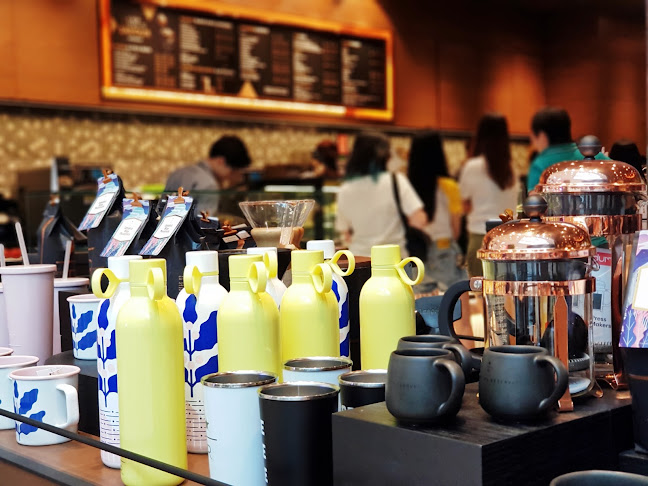 Comentarii opinii despre Starbucks Terminal 1 Transit