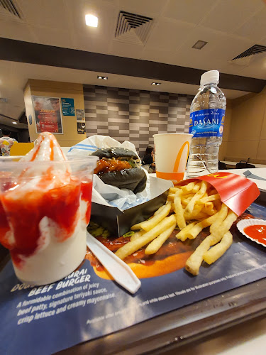 Comentarii opinii despre McDonald's Serangoon Avenue 3