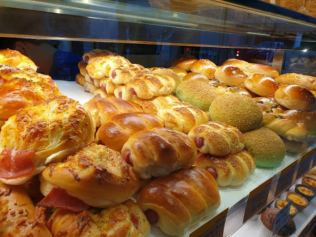 Opinii despre Chong Pang Old Time Flavor 古早味蛋糕 în Singapore - Hospitality and gastronomy