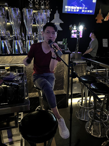 60 Eu Tong Sen St, #01-11 Furama City Center, Singapore 059804