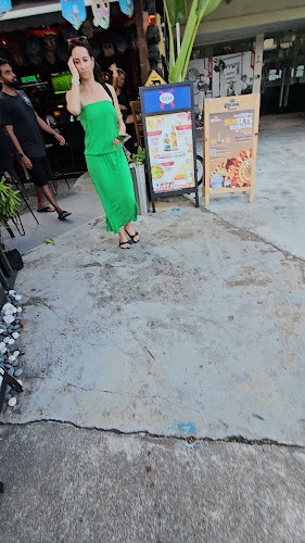 georges MADBar & Grill