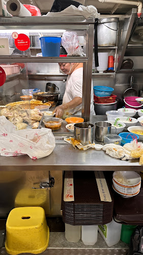 Heng Kee Curry Chicken Bee Hoon Mee - Singapore