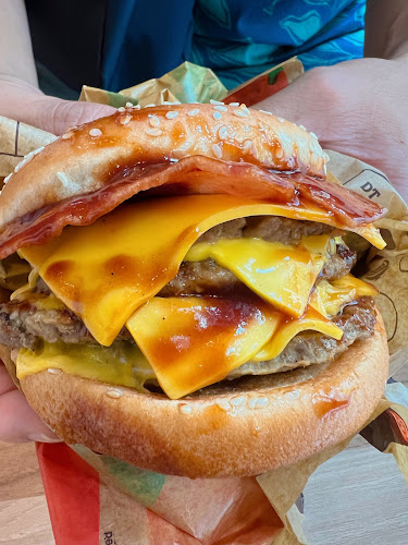 Comentarii opinii despre Burger King North Point (Town Square)