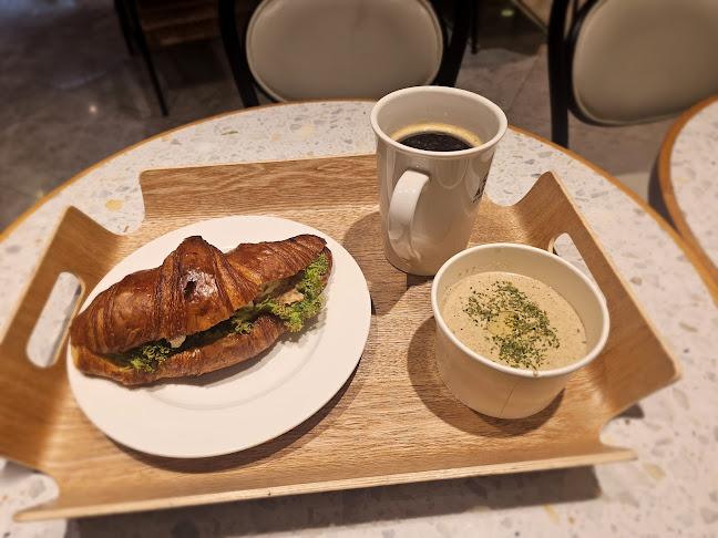 Paris Baguette @Changi Airport - Hospitality and gastronomy