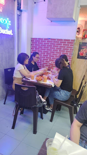 Seafood Bucket - Hospitality and gastronomy