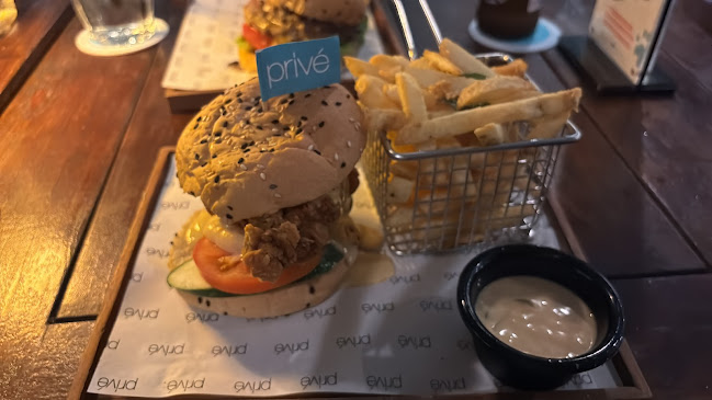 Privé @ Keppel Bay - Hospitality and gastronomy