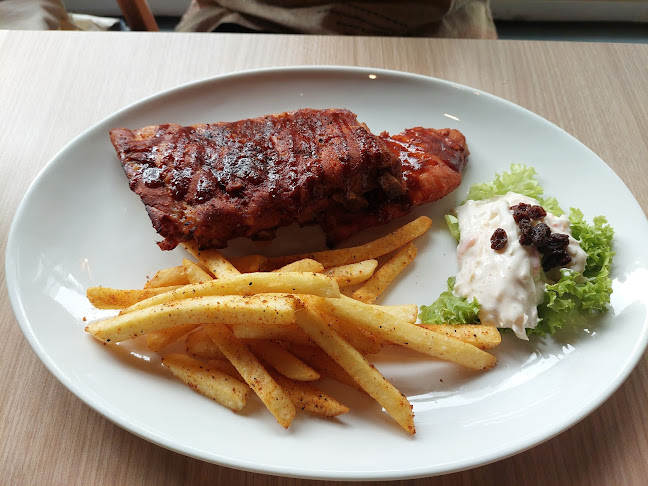 Harry's HarbourFront