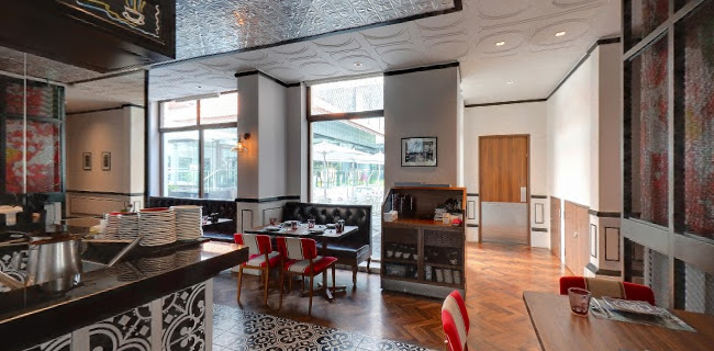 Jimmy Monkey Cafe & Bar - Singapore