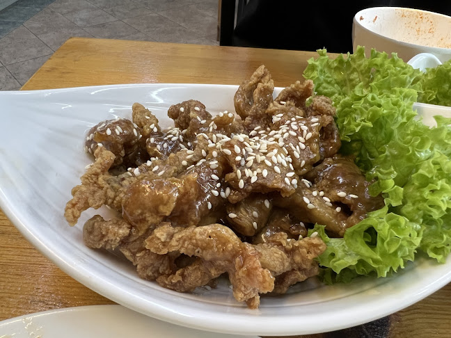 Moona Thai Kitchen.. - Hospitality and gastronomy