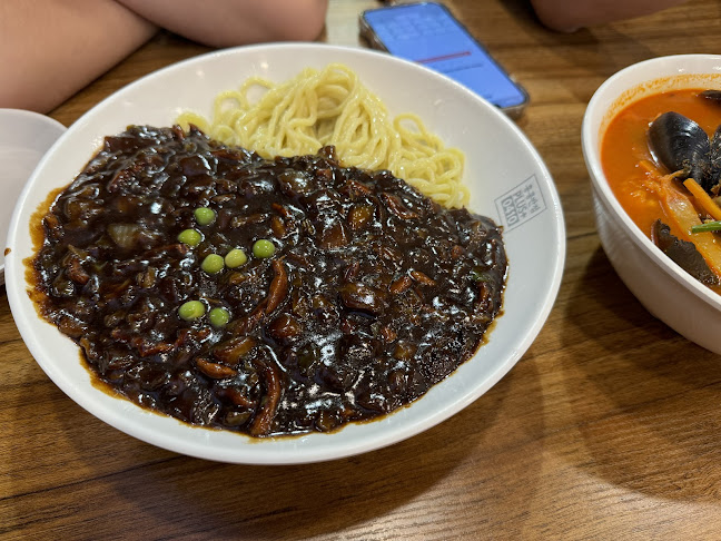 Paik's Noodle @ Waterway Point - Hospitality and gastronomy