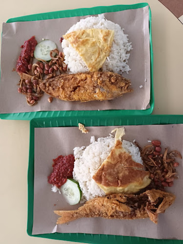 Comentarii opinii despre Azman Seafood Restaurant