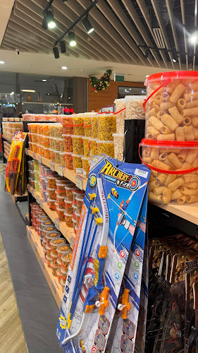 snacKING Retro Biscuits