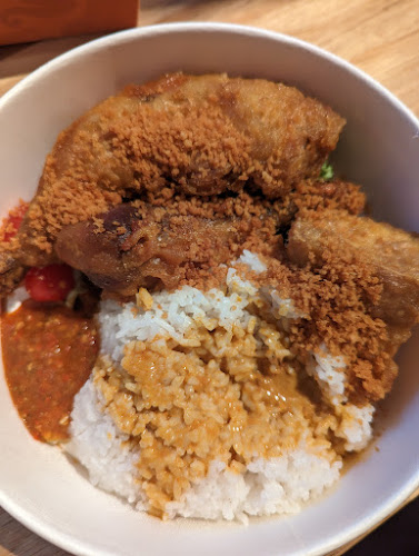 Uncle Penyet NUS - Hospitality and gastronomy