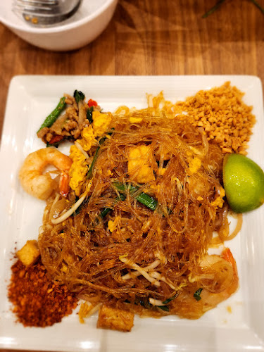 Opinii despre Sanook Kitchen - PLQ Mall în Singapore - Hospitality and gastronomy