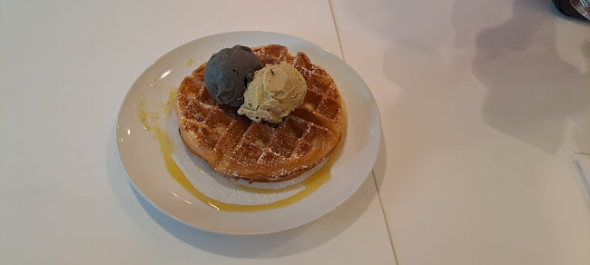 Comentarii opinii despre Seven Scoops and Bakes