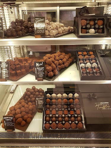 Comentarii opinii despre Awfully Chocolate Raffles City – Cake Shop, Bakery & Chocolate Cakes