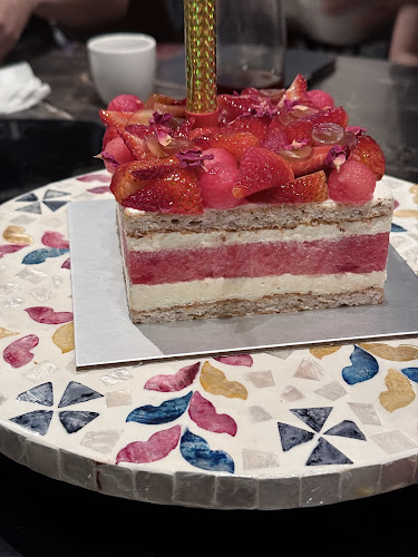 Sugar And Tease Patisserie Cafe - Singapore