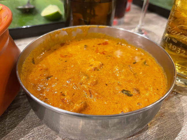 138 Race Course Rd, #01-01, Singapore 218591