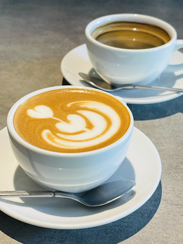 Comentarii opinii despre Paradise Pizza & Elixir Coffee and Wine - Holland