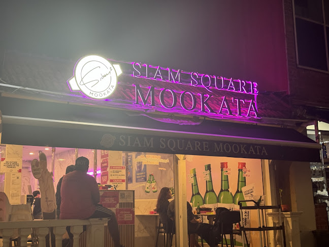 Siam Square Mookata - Holland V