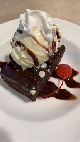 Opinii despre Buddy Hoagies Steak & Grill Restaurant (Bukit Timah) în Singapore - Hospitality and gastronomy