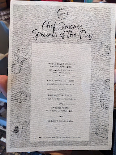 Opinii despre Waterfall Ristorante Italiano în Singapore - Hospitality and gastronomy