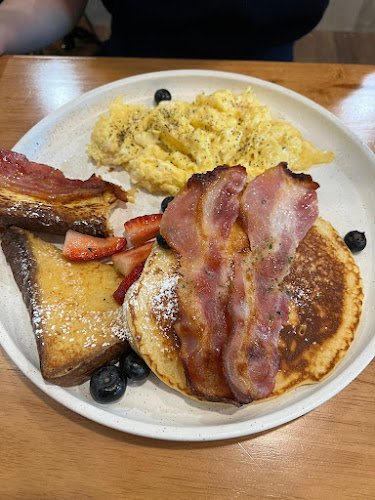 Comentarii opinii despre Rise & Grind Coffee Co.